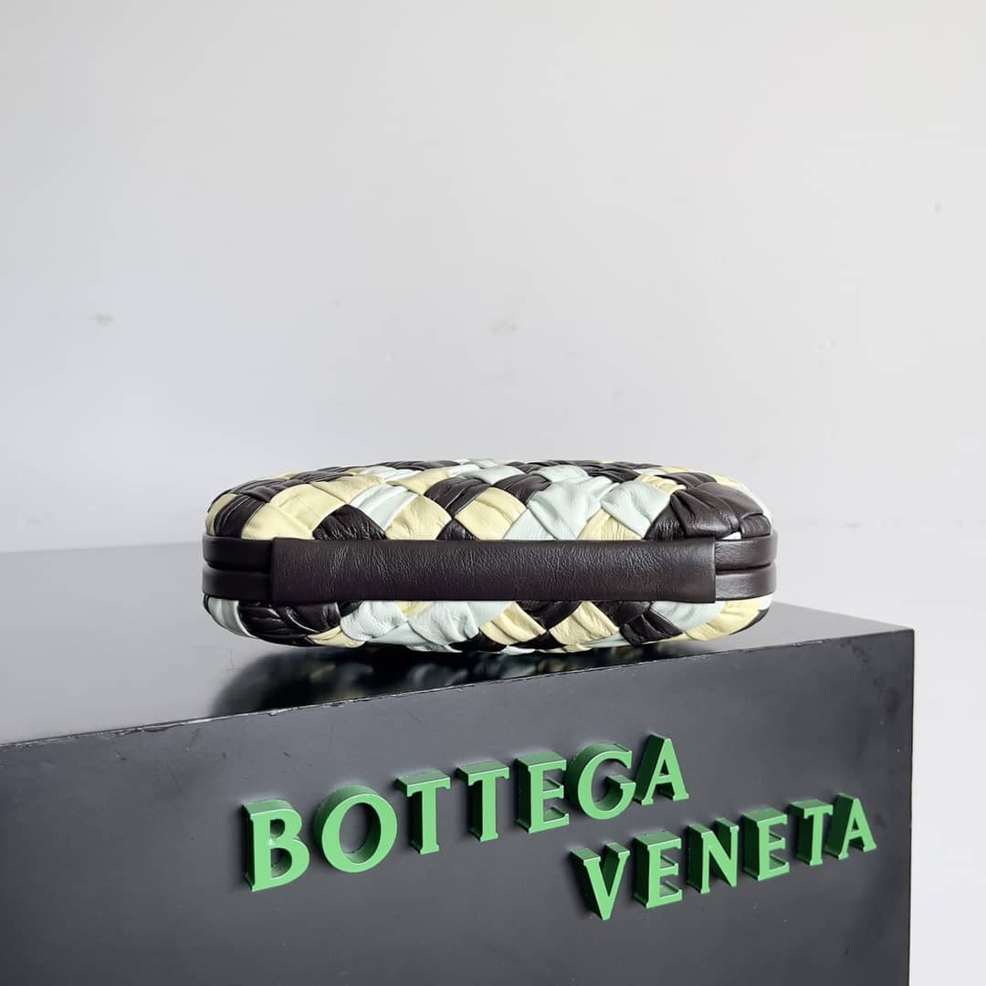 Replica Bottega Veneta Lambskin Intrecciato Minaudiere Knot Clutch_1_149817 Replica Bottega Veneta Lambskin Intrecciato Minaudiere Knot Clutch