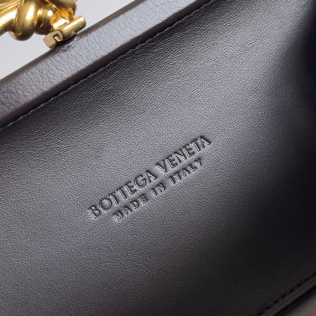 Replica Bottega Veneta Lambskin Intrecciato Minaudiere Knot Clutch_7_149817 Replica Bottega Veneta Lambskin Intrecciato Minaudiere Knot Clutch