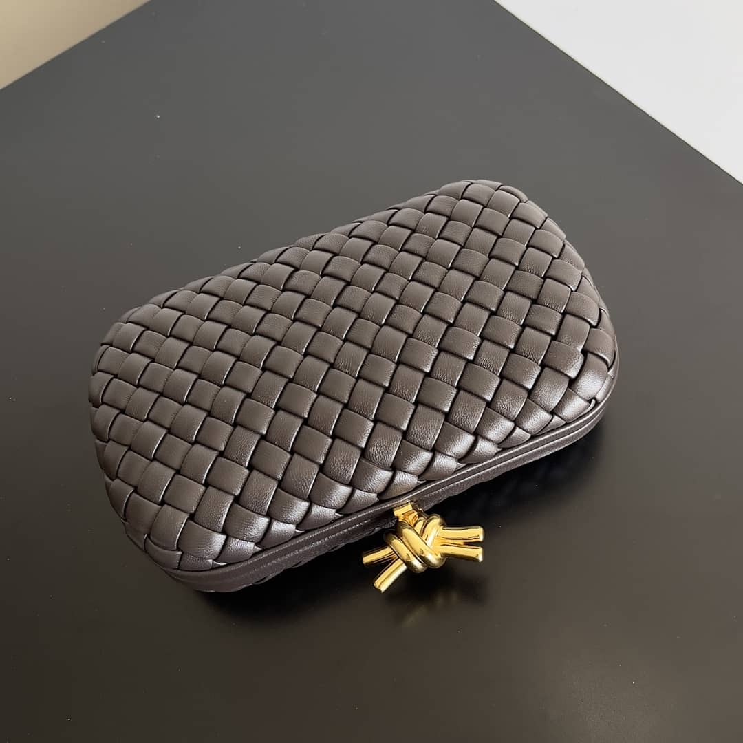 Replica Bottega Veneta Lambskin Intrecciato Minaudiere Knot Clutch_3_149827 Replica Bottega Veneta Lambskin Intrecciato Minaudiere Knot Clutch