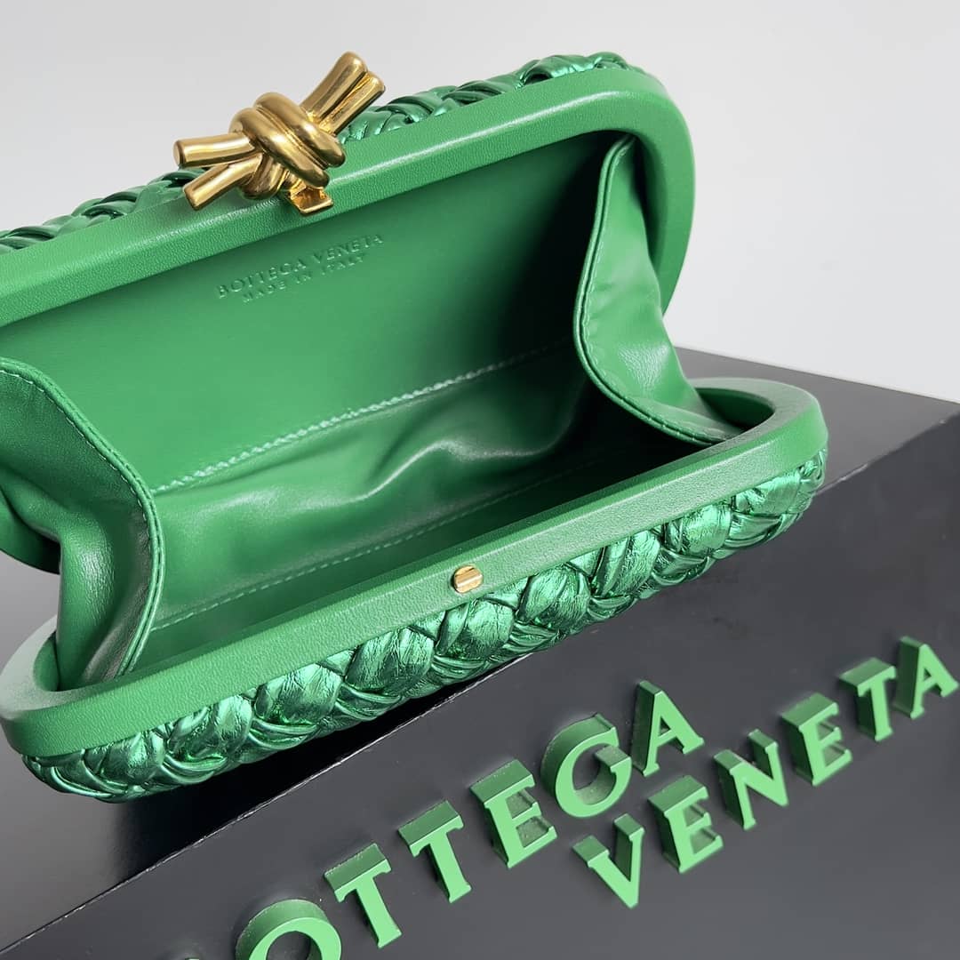 Replica Bottega Veneta Lambskin Intrecciato Minaudiere Knot Clutch_8_149847 Replica Bottega Veneta Lambskin Intrecciato Minaudiere Knot Clutch