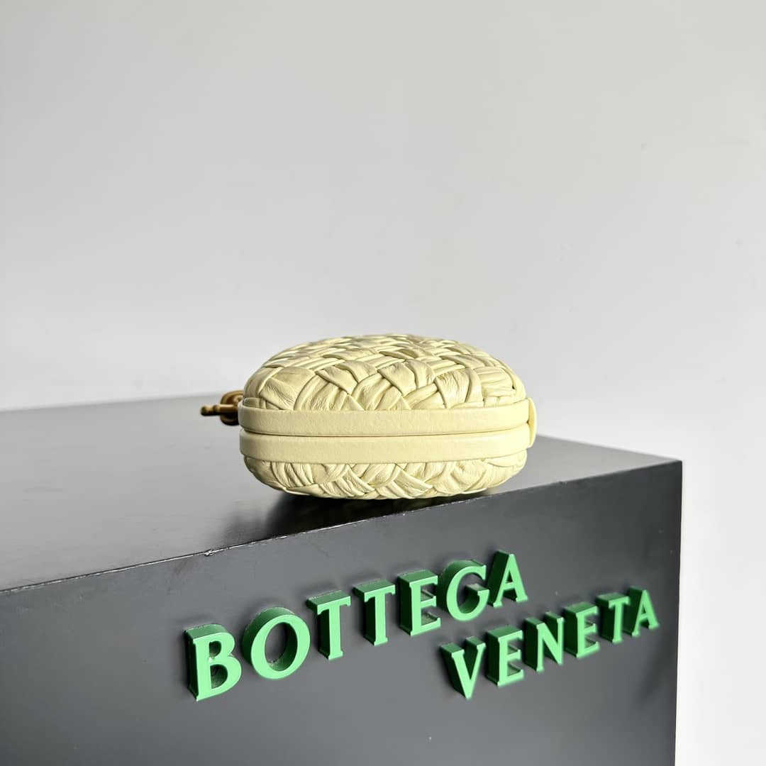 Replica Bottega Veneta Lambskin Intrecciato Minaudiere Knot Clutch_1_149857 Replica Bottega Veneta Lambskin Intrecciato Minaudiere Knot Clutch