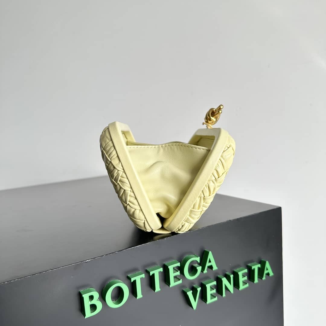 Replica Bottega Veneta Lambskin Intrecciato Minaudiere Knot Clutch_5_149857 Replica Bottega Veneta Lambskin Intrecciato Minaudiere Knot Clutch