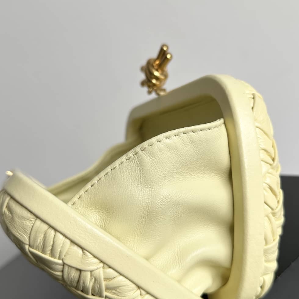 Replica Bottega Veneta Lambskin Intrecciato Minaudiere Knot Clutch_7_149857 Replica Bottega Veneta Lambskin Intrecciato Minaudiere Knot Clutch