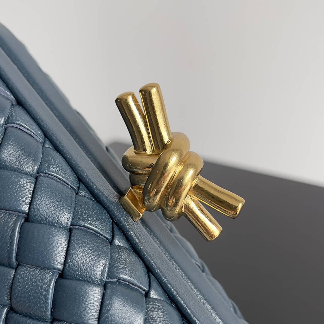 Replica Bottega Veneta Lambskin Intrecciato Minaudiere Knot Clutch_3_149897 Replica Bottega Veneta Lambskin Intrecciato Minaudiere Knot Clutch
