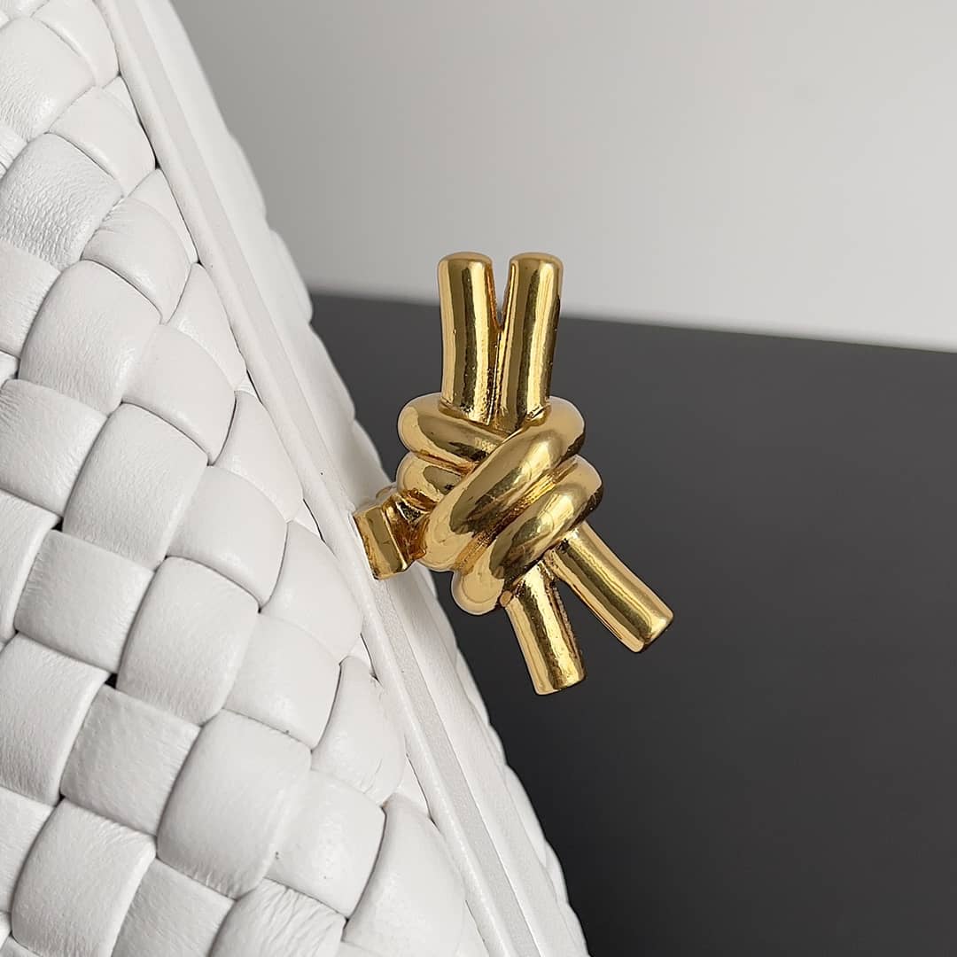 Replica Bottega Veneta Lambskin Intrecciato Minaudiere Knot Clutch_3_149907 Replica Bottega Veneta Lambskin Intrecciato Minaudiere Knot Clutch