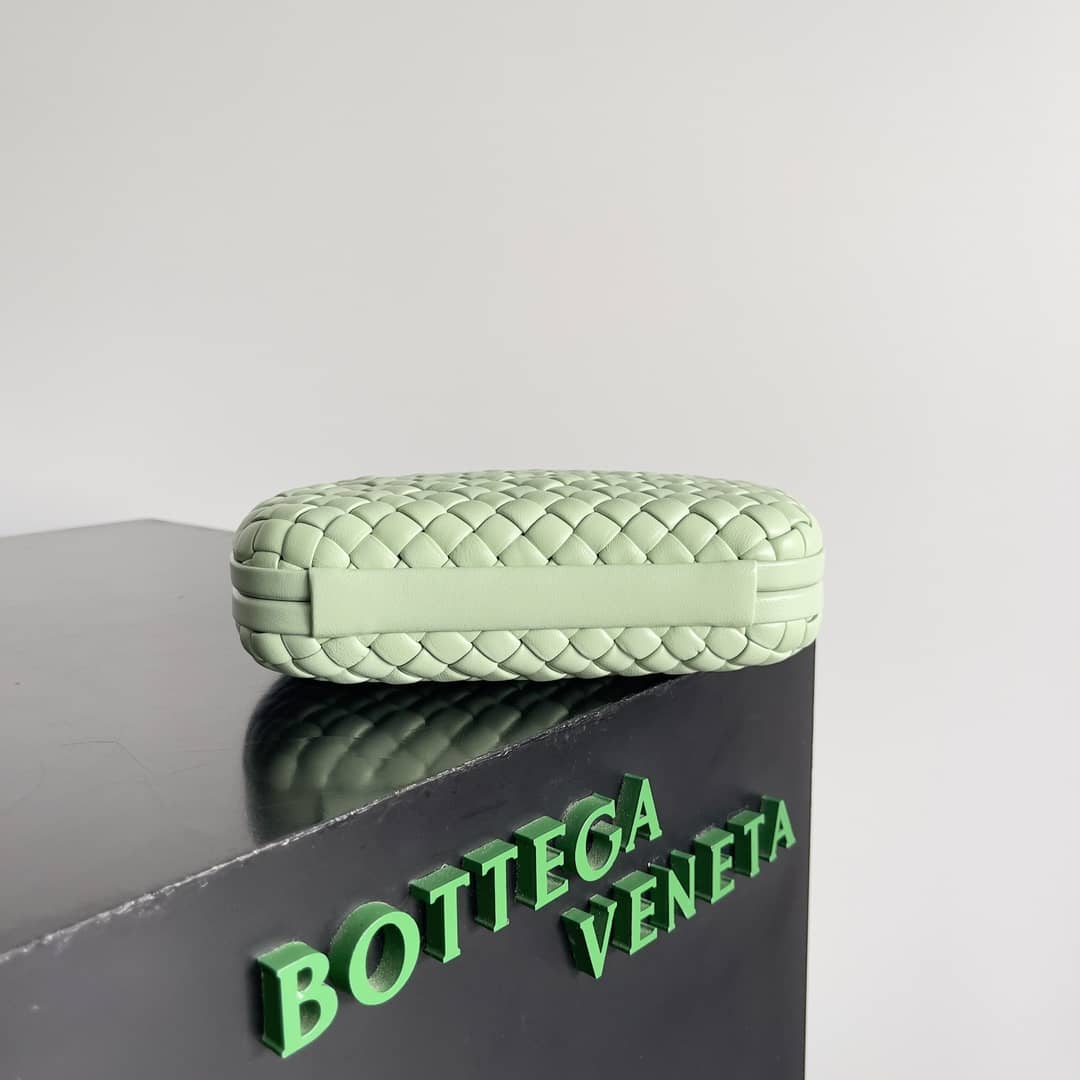 Replica Bottega Veneta Lambskin Intrecciato Minaudiere Knot Clutch_1_150027 Replica Bottega Veneta Lambskin Intrecciato Minaudiere Knot Clutch