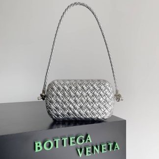 Replica Bottega Veneta Intreccio Lambskin Knot Minaudiere On Strap shoulder bag