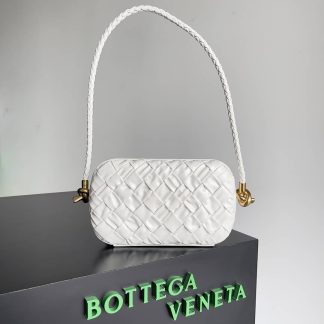 Replica Bottega Veneta Intreccio Lambskin Knot Minaudiere On Strap shoulder bag