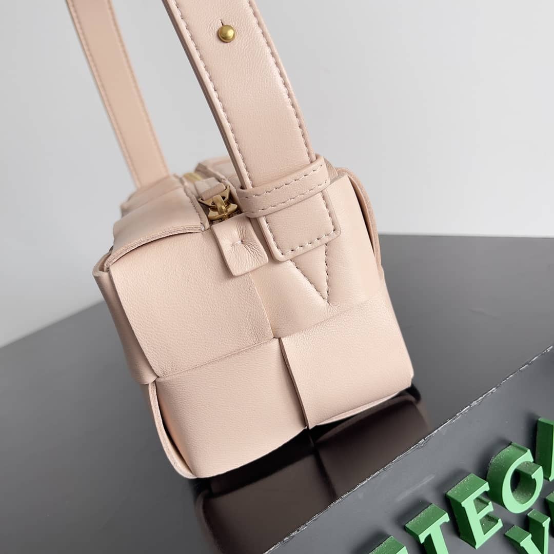 Replica Bottega Veneta Brick Cassette intrecciato leather shoulder bag_3_150576 Replica Bottega Veneta Brick Cassette intrecciato leather shoulder bag