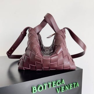 Replica Bottega Veneta intrecciato lambskin leather bowling cassette shoulder bag