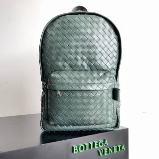 Replica Bottega Veneta Medium Avenue Intrecciato Leather Backpack