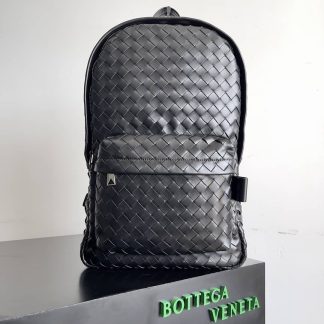 Replica Bottega Veneta Medium Avenue Intrecciato Leather Backpack