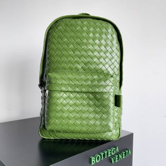 Replica Bottega Veneta Medium Avenue Intrecciato Leather Backpack