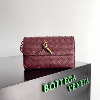 Replica Bottega Veneta intrecciato Andiamo Clutch