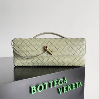 Replica Bottega Veneta intrecciato Andiamo Clutch with Handle