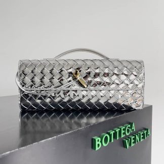 Replica Bottega Veneta intrecciato Andiamo Clutch with Handle
