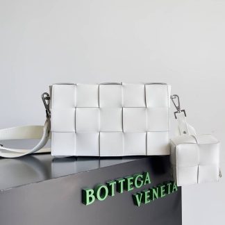 Replica Bottega Veneta Cassette Intrecciato Leather Messenger Bag