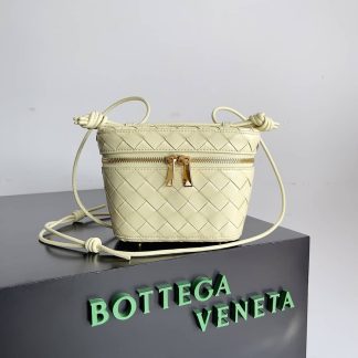 Replica Bottega Veneta Small Vanity Case On Strap