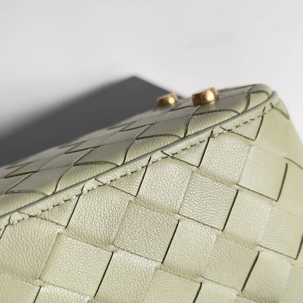 Replica Bottega Veneta Small Vanity Case On Strap_5_151986 Replica Bottega Veneta Small Vanity Case On Strap