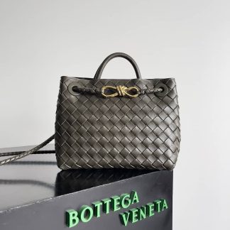 Replica Bottega Veneta Andiamo Intrecciato Small Top handle bag