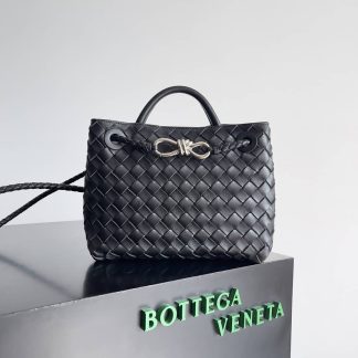Replica Bottega Veneta Andiamo Intrecciato Small Top handle bag
