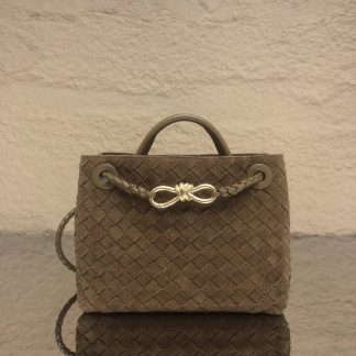 Replica Bottega Veneta Andiamo Intrecciato Small Top handle bag