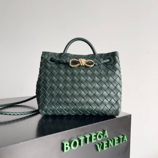 Replica Bottega Veneta Andiamo Intrecciato Small Top handle bag