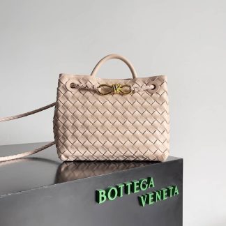 Replica Bottega Veneta Andiamo Intrecciato Small Top handle bag