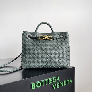 Replica Bottega Veneta Andiamo Intrecciato Small Top handle bag