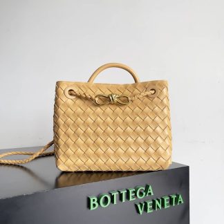 Replica Bottega Veneta Andiamo Intrecciato Small Top handle bag