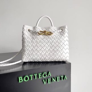 Replica Bottega Veneta Andiamo Intrecciato Small Top handle bag