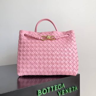 Replica Bottega Veneta Andiamo Intrecciato Medium Top handle bag