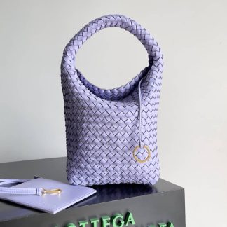 Replica Bottega Veneta Intrecciato Cabat Bucket Bag