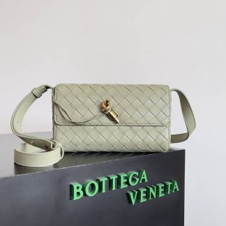 Replica Bottega Veneta Mini Andiamo Intrecciato Lambskin Crossbody Bag