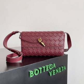 Replica Bottega Veneta Mini Andiamo Intrecciato Lambskin Crossbody Bag