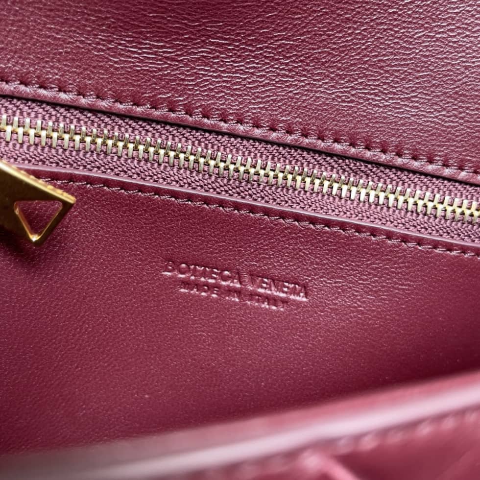 Replica Bottega Veneta Mini Andiamo Intrecciato Lambskin Crossbody Bag_6_153444 Replica Bottega Veneta Mini Andiamo Intrecciato Lambskin Crossbody Bag