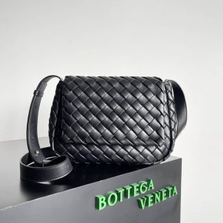 Replica Bottega Veneta Womens Cobble Messenger Bag