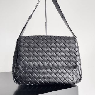 Replica Bottega Veneta Cobble Padded Intrecciato Large Messenger Bag