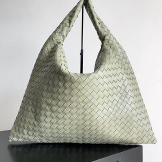 Replica Bottega Veneta Hop Intrecciato leather Medium Hobo bag