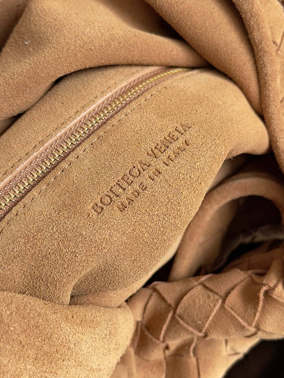 Replica Bottega Veneta Hop Intrecciato Suede Medium Hobo Bag_6_153914 Replica Bottega Veneta Hop Intrecciato Suede Medium Hobo Bag