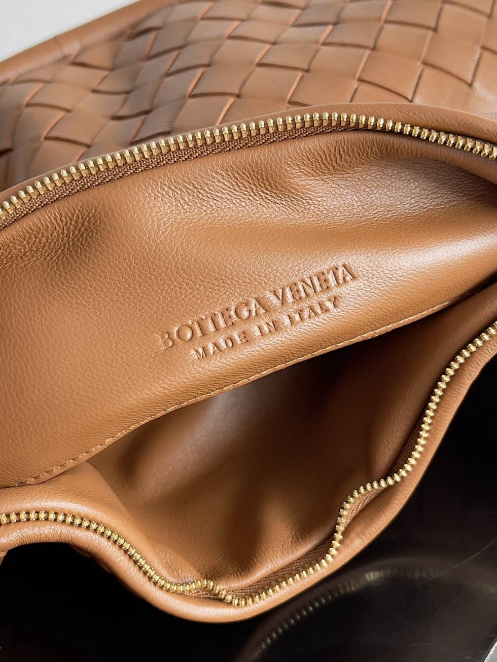 Replica Bottega Veneta Gemelli Intrecciato leather Medium Hobo bag_6_154034 Replica Bottega Veneta Gemelli Intrecciato leather Medium Hobo bag