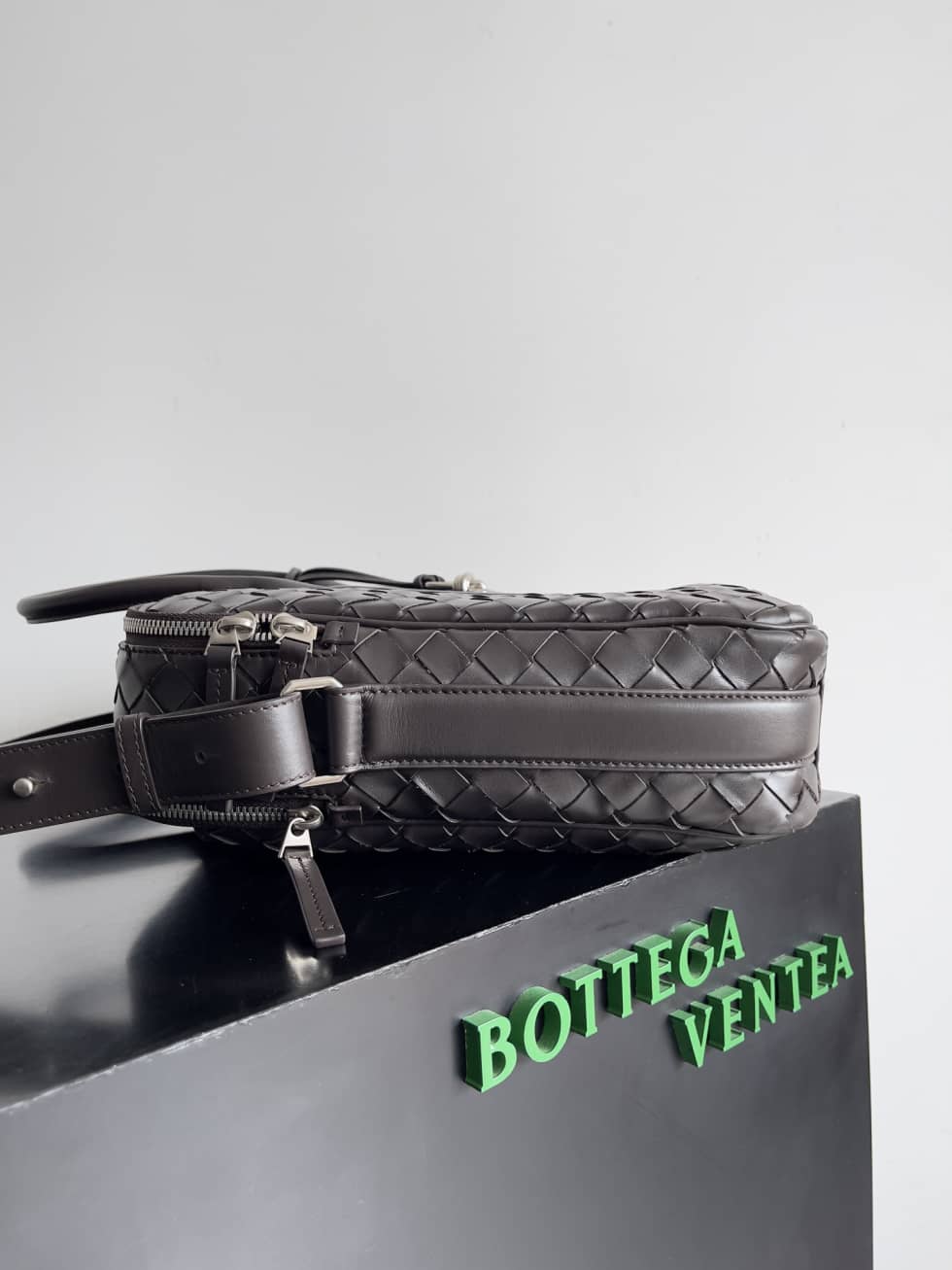 Replica Bottega Veneta Mens Intrecciato Leather Getaway Small Weekender Bag_1_154194 Replica Bottega Veneta Mens Intrecciato Leather Getaway Small Weekender Bag