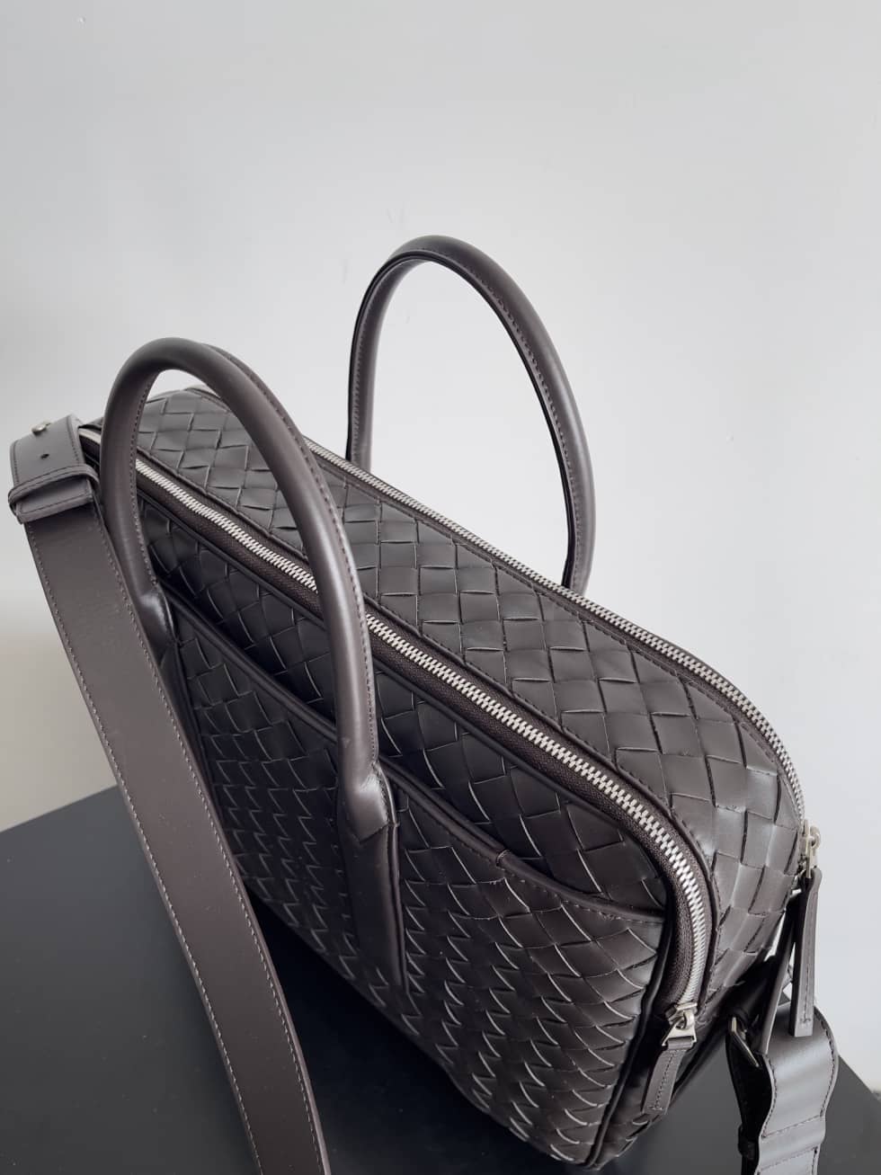 Replica Bottega Veneta Mens Intrecciato Leather Getaway Small Weekender Bag_5_154194 Replica Bottega Veneta Mens Intrecciato Leather Getaway Small Weekender Bag