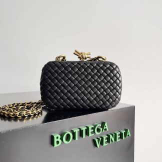 Replica Bottega Veneta Knot Intreccio Leather Chain Clutch Bag