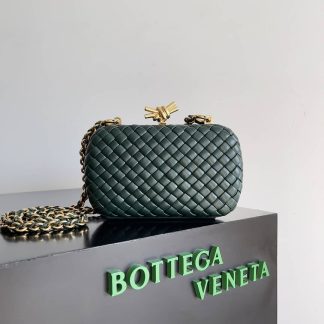 Replica Bottega Veneta Knot Intreccio Leather Chain Clutch Bag