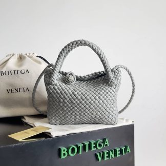 Replica Bottega Veneta Small Leather Tosca Top Handle Bag