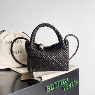 Replica Bottega Veneta Small Leather Tosca Top Handle Bag