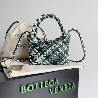 Replica Bottega Veneta Small Leather Tosca Top Handle Bag