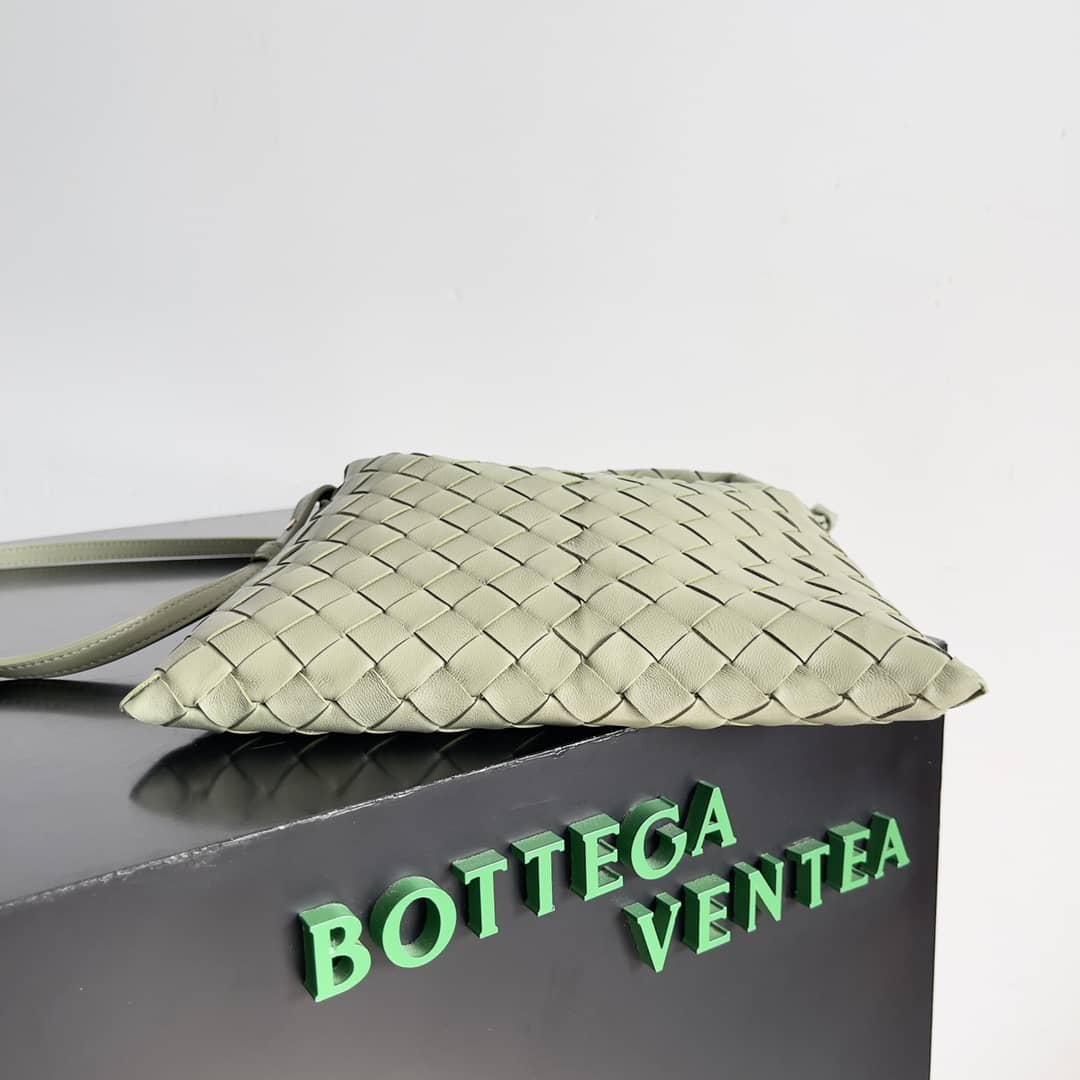 Replica Bottega Veneta Intrecciato Leather Mini Hop Crossbody Bag_7_154892 Replica Bottega Veneta Intrecciato Leather Mini Hop Crossbody Bag