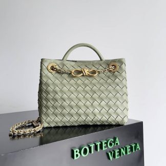 Replica Bottega Veneta Andiamo Small Intrecciato leather tote